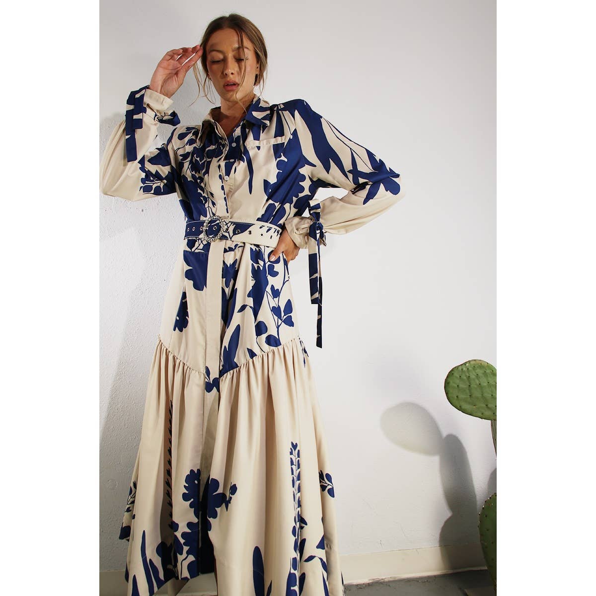 PRINT UNEVEN BELTED LONG DRESS