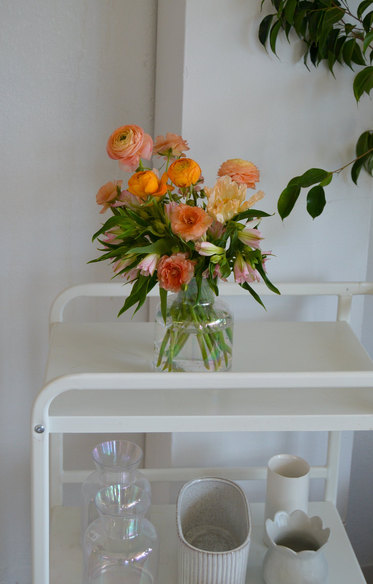 The "Hey Mama" Fresh Flower Arrangement (Subscription)