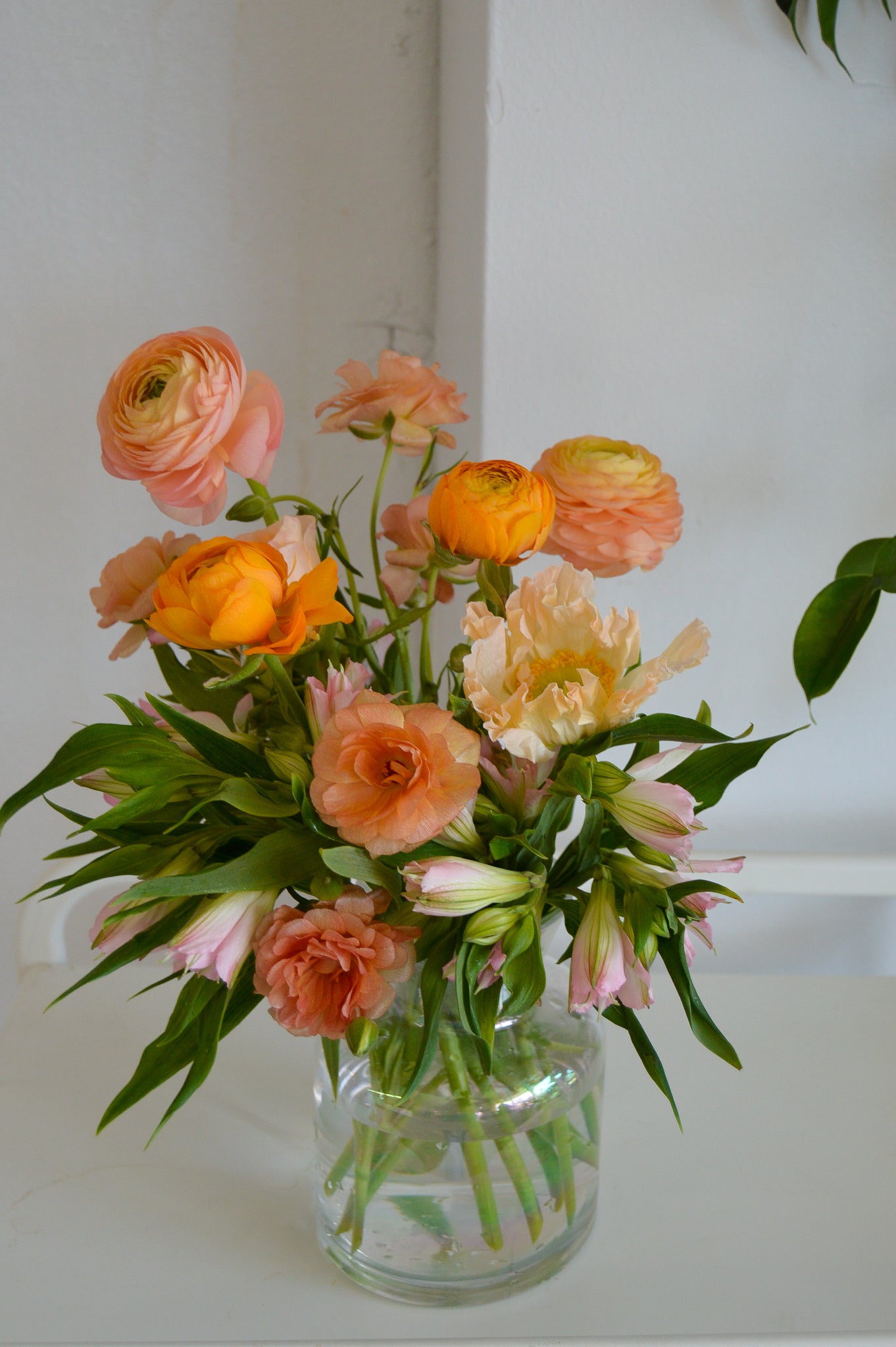 The "Hey Mama" Fresh Flower Arrangement (Subscription)