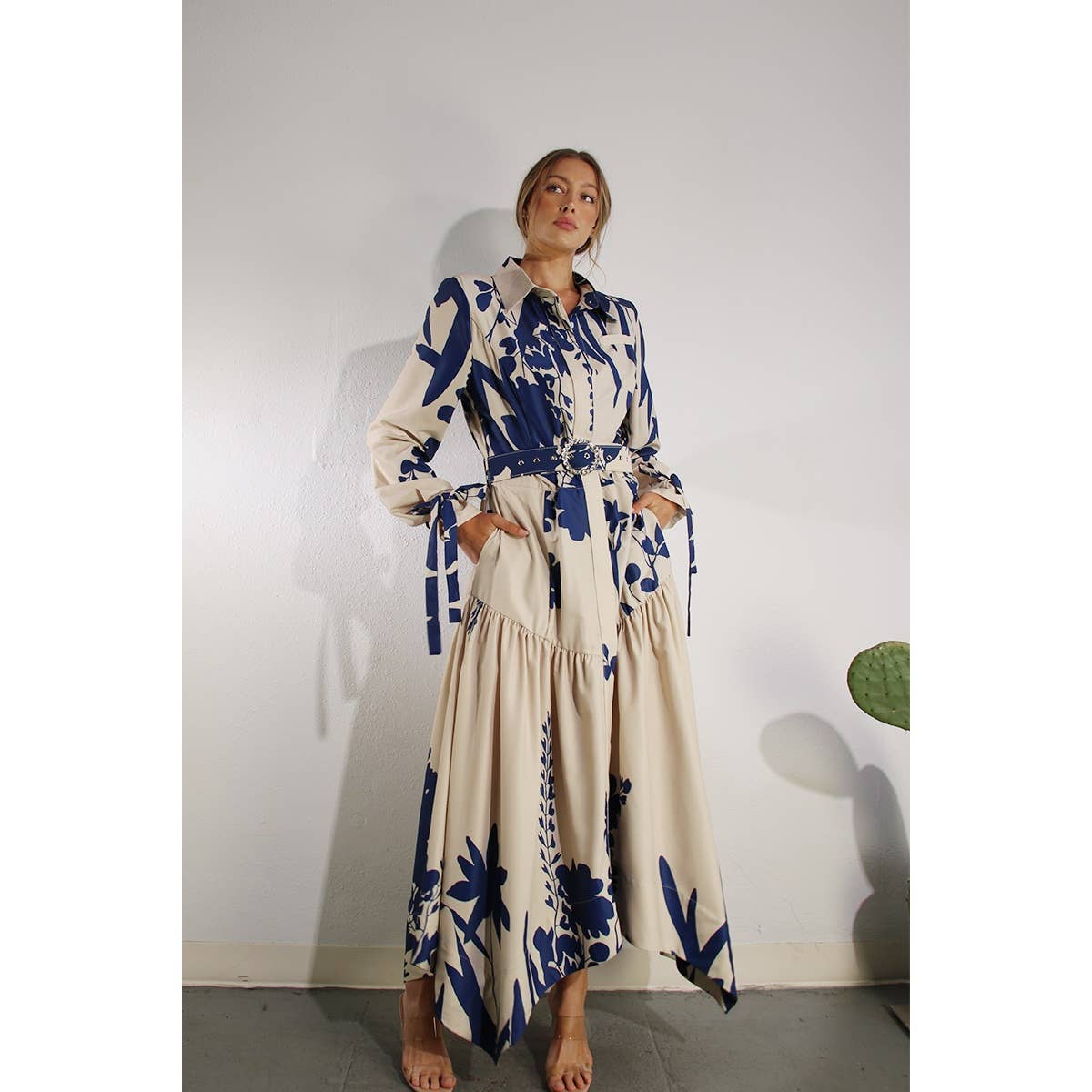 PRINT UNEVEN BELTED LONG DRESS